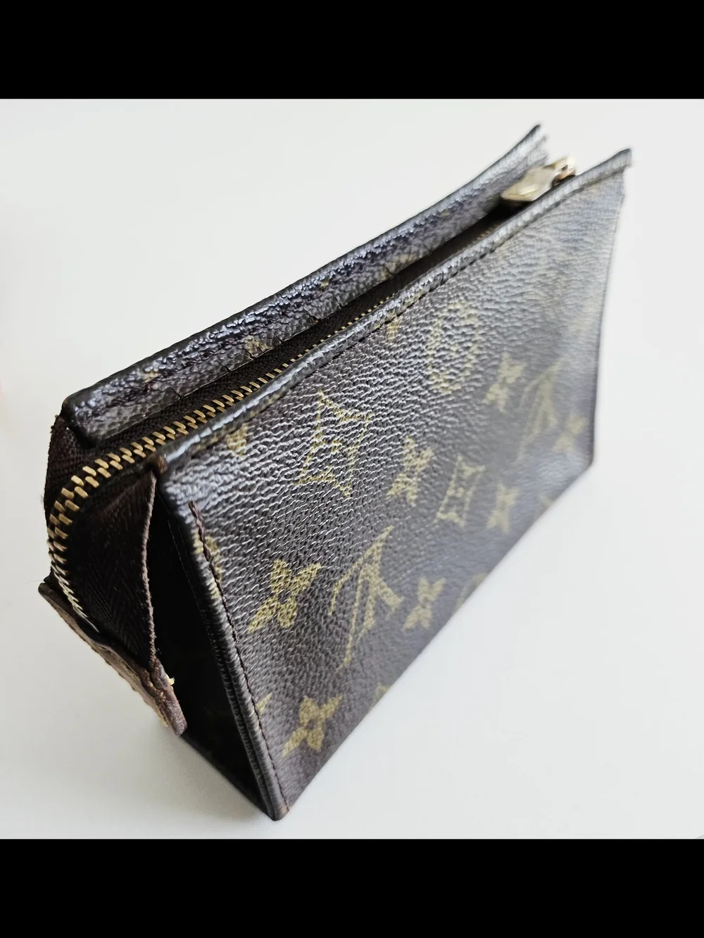 Louis Vuitton Monogram Poche Toilette 15 Cosmetic Pouch